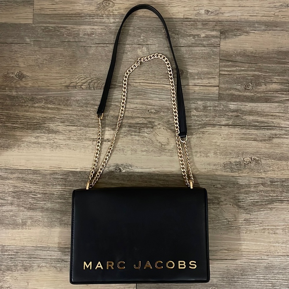 ❗️SALE❗️MARC JACOBS Logo Chain Crossbody